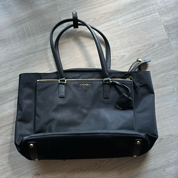 Tumi Voyager Bailey - Picture 1 of 13